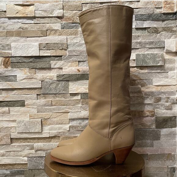 Vintage Frye 7.5N Tall Leather Riding Boots | Beige Equestrian, USA, Rare 1970s - Picture 2 of 13
